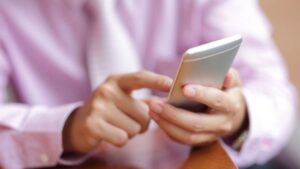 Bolje spriječiti, nego “liječiti”: Pet savjeta da vam telefon traje što duže