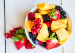 Nova studija otkrila: Voće koje treba jesti svaki dan da bi vam mozak bio oštar