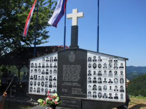 “Sve više boli nepravda”: Obilježeno 28 godina od stradanja Srba u Zalazju kod Srebrenice