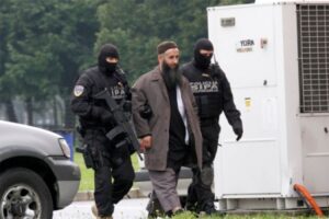 Zbog podrške Bilalu Bosniću: Policajcu skidaju 15 odsto sa plate