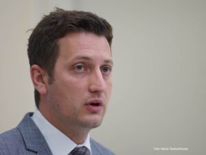 Zeljković najavio prijedlog: Bez testiranja lica sa blagom kliničkom slikom u Srpskoj