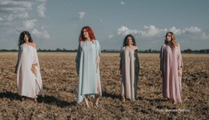 Sini jarko sunce s Kosova: Četiri djevojke glasovima obojile kosovske pejzaže VIDEO