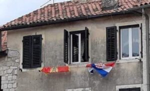 Provokacija u Crnoj Gori: Hrvatska zastava osvanula u Kotoru na dan “Oluje”