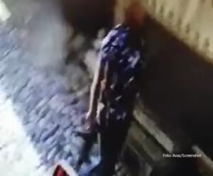 Opasno: Huligani koji su se tukli u Mostaru nosili i kalašnjikove VIDEO