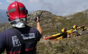 Gaseći požar portugalski kanader pao blizu španske granice
