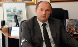 Petrović: “Drašković prvo da izmiri dug od 16 miliona maraka, a onda neka analizira izborni rezultat”