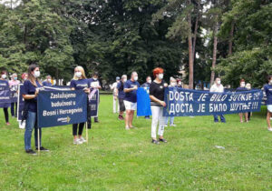 “Dosta je bilo šutnje”: Platformaši sa protesta iz Banjaluke poslali jasne poruke