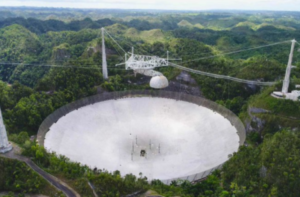 Stručnjaci procjenjuju situaciju: Uništen najpoznatiji teleskop za traženje vanzemaljaca