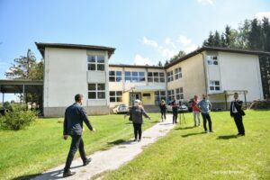 Obnovljena škola u rodnom selu Petra Kočića: Za stolariju i fiskulturnu salu 120.000 KM