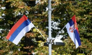 Srpska i Srbija slave zajedno! U Banjaluci se vijori 500 zastava povodom zajedničkog praznika FOTO