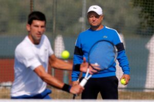 Nole nije ostao sam nakon diskvalifiakcije: Vajda ovom objavom pružio podršku Đokoviću FOTO