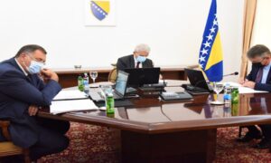 Komšić i Džaferović za! Dodik glasao protiv priznanja samoproglašenog Kosova