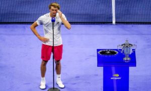 Emotivni krah! Zverev jecao nakon finala US Opena, spomenuo i roditelje VIDEO