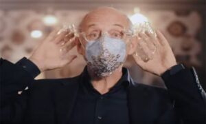 Uživanje u doba pandemije! Dirigent napravio zaštitne maske koje poboljšavaju akustiku VIDEO