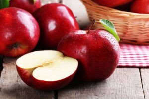 Nekoliko korisnih stvari: Evo šta možete učiniti sa korom od jabuke