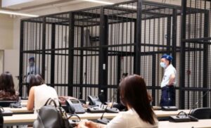 Kreće jedno od najvećih suđenja italijanskoj mafiji, kavezi postavljeni u sudnici