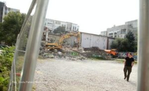 “Zaštititi, a ne uništavati”: Ne stišava se bura zbog rušenja bioskopa Kozara u centru Banjaluke