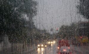 Upozorenja na olujno nevrijeme i obilne padavine u Crnoj Gori i Hrvatskoj