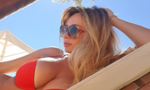 Lidija Bačić usijala instagram: Pjevačica pozirala ispod tuša FOTO