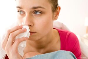 Simptomi alergije i kovida često se preklapaju – kako da ih razlikujete?