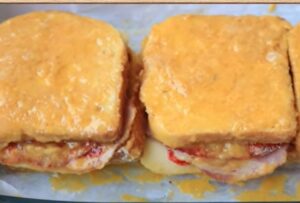 Punjeni pohovani sendviči: Ovaj doručak ćete obožavati VIDEO