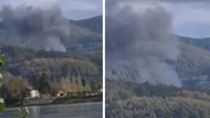 Objavljen snimak sa mjesta nesreće: Nadvio se veliki oblak dima nakon pada aviona VIDEO
