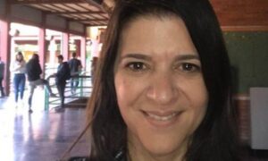 “Ne mogu da dišem”: Profesorka zaražena koronom preminula tokom onlajn nastave