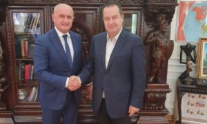 U susret izborima: Đokić zadovoljan saradnjom sa socijalistima iz Srbije, Dačić obećao podršku