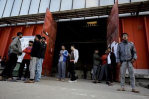 Vanredno u Bihaću: Građani protiv povratka migranata u centar “Bira”