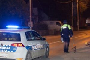 Tragedija u gluvo doba noći: Mladić poginuo nakon što je sletio sa puta i udario autom u kamenu ogradu