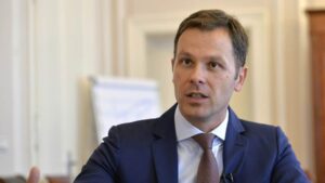 Ministar finansija Srbije potvrdio: Za državnu pomoć od 100 evra prijavilo se 944.000 mladih