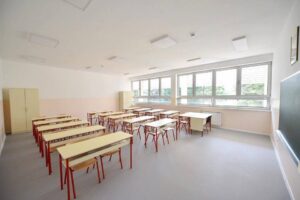 “Dođi, udari me”: Učenik pogodio nastavnika stolicom u glavu, nakon nekoliko dana je umro
