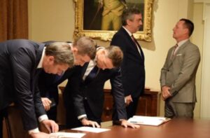 Vučić stigao u Bijelu kuću: Posljednja provjera sadržaja sporazuma pred potpis FOTO