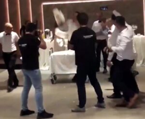 Šok za mladence iz BiH: Pogledajte šta im se desilo sa svadbenom tortom VIDEO