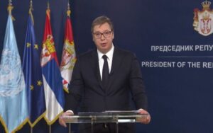 “Mir Božji, Hristos se rodi!”: Vučić čestitao Božić sa Hilandara