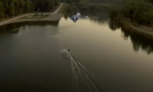 Novina na jezeru Manjača: Počeo sa radom prvi Wake-park u BiH VIDEO