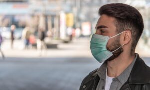 SZO pozvala potpuno vakcinisane da nose maske: Opasnost od delta soja korone