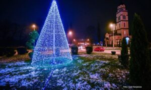 Banjaluka u susret dočeku: Život se okrenuo naopačke, ali praznična atmosfera neće izostati