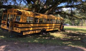 Vikend drama! Dječak (11) ukrao školski autobus, pa bježao od policije VIDEO