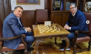“Imamo i pet minuta za jednu brzu partiju”: Dodik sa Vučićem o izgradnji aerodroma u Trebinju