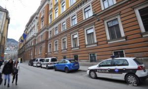 Policija na terenu: Dojave o bombama u sarajevskim sudovima, pregledana i zgrada Predsjedništva BiH