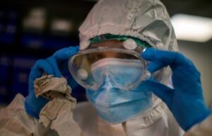 Doktorka zaražena koronom odbrusila: Da gledate što i mi, nabili biste te maske na “njonje”