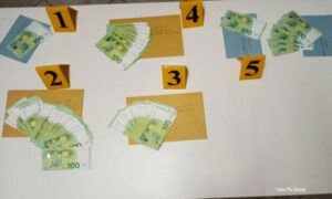 Hapšenje nakon pretresa: Policija oduzela 7.300 lažnih evra