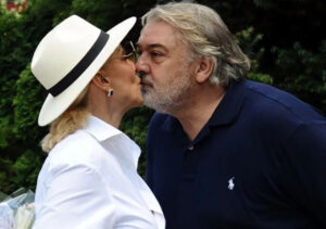 Zbog njihove svadbe je prekinut Dnevnik: Brena i Boba slave srećnih 30 godina braka