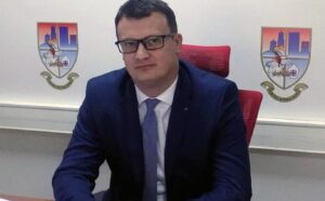 “Stvara se privid niske zaduženosti”: Božović istakao da Vlada Srpsku vuče u bankrot na teret opština