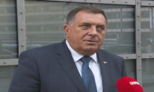 “Probleme i jedni i drugi ignorišu”: Dodik tvrdi da bi kandidatski status bio dobar za Srpsku