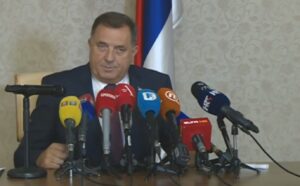 “BiH zvanično ne priznaje Kosovo”: Dodik bio protiv, Komšić nije glasao, a Džaferović suzdržan