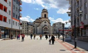 Raste broj zaraženih koronom: Kako je sahrana u ovom gradu Srpske epidemiologe “digla na noge”