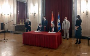 Istorijski trenutak: Gradonačelnici Banjaluke i Beograda potpisali Povelju o bratimljenju FOTO