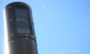 Oprezno sa papučicom gasa! Novi radar lovi bahate vozače u Srpskoj – evo kada počinje